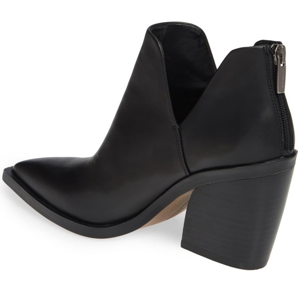 (SOLD) Vince Camuto Shoes - Picture 2 of 7